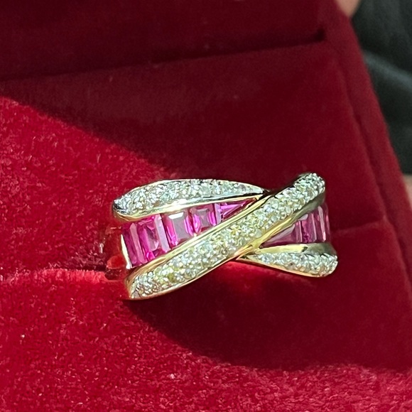 18k YG Ruby ring with dia - Picture 3 of 10
